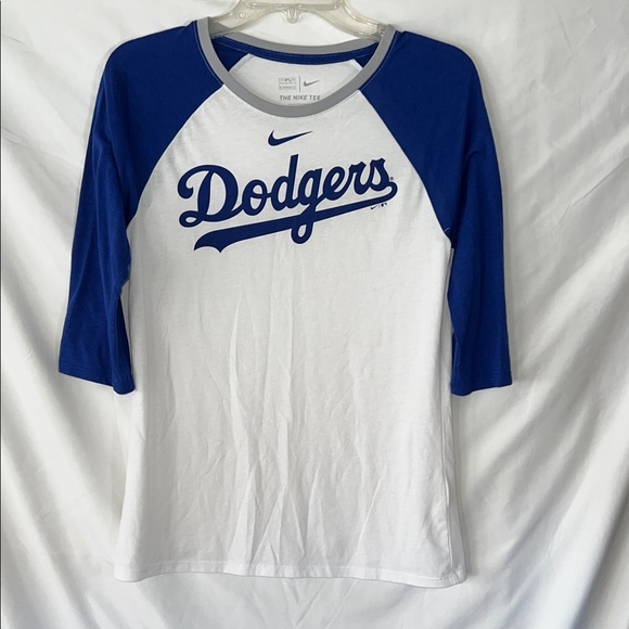 Nike Blue and White Dodgers Raglan 3/4 Sleeve Shirt, Size Medium - Picture 1 of 7